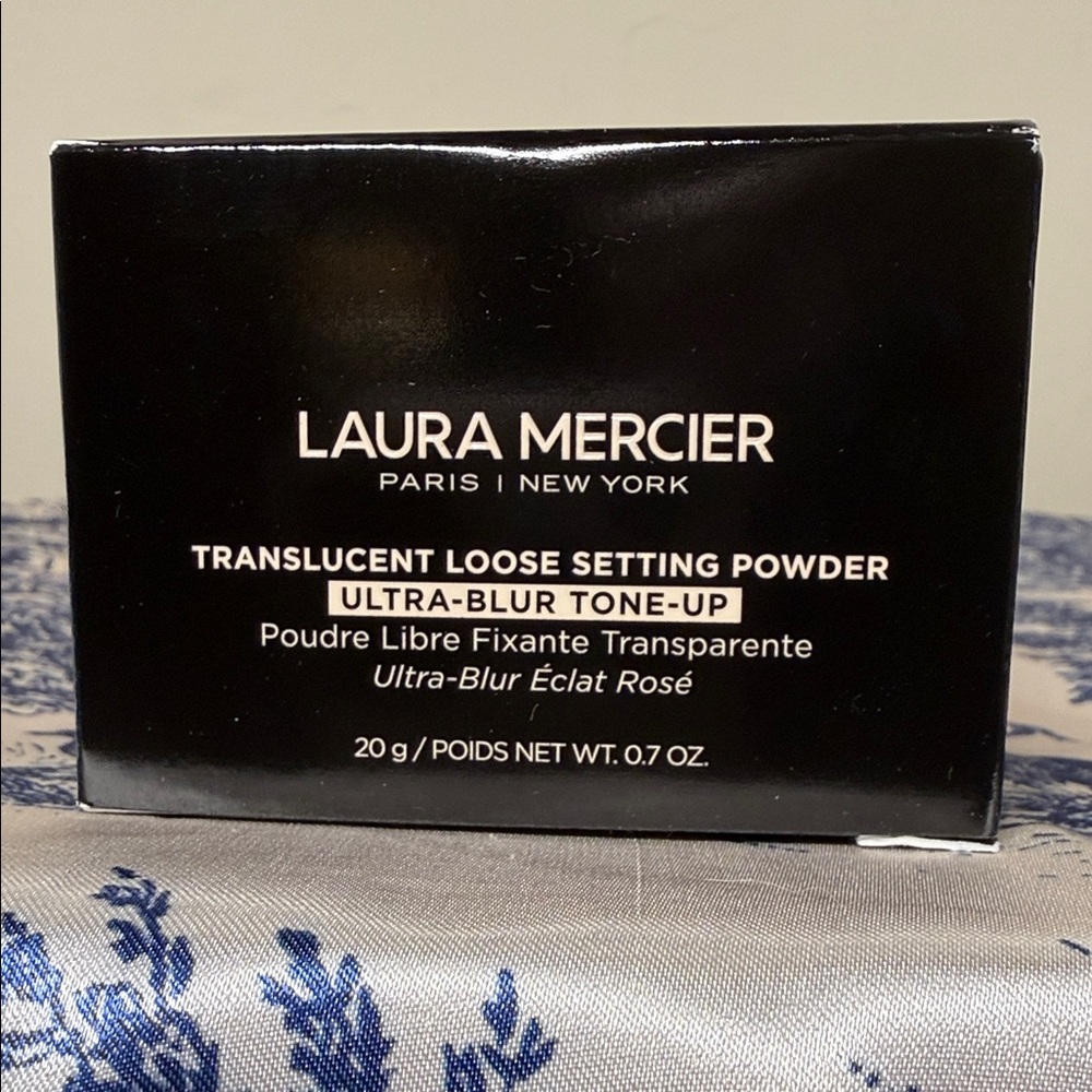 Laura Mercier Translucent Loose Setting Powder - Ultra-Blur